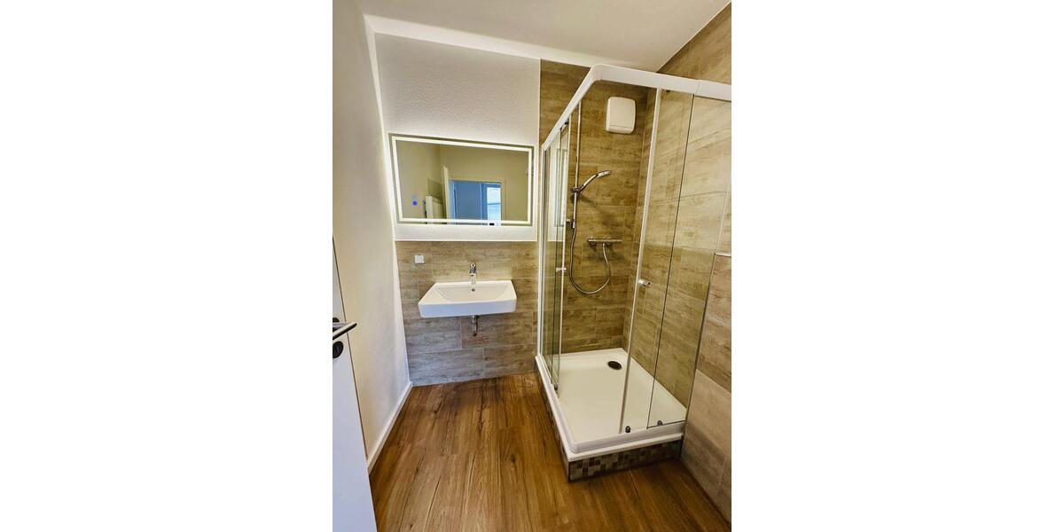 Wohnen auf Zeit Neustadt an der Weinstraße - 7 Zimmer, 20 m&sup2;, 600&euro; | Angebot:26546369