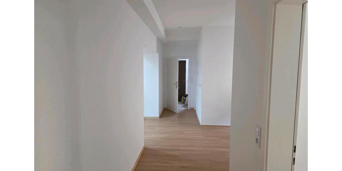 Etagenwohnung Lebach - 3 Zimmer, 77 m&sup2;, 700&euro; | Angebot:24841122