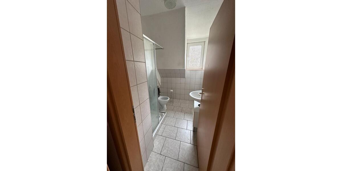 Dachgeschoßwohnung Kirchhundem - 6 Zimmer, 100 m&sup2;, 900&euro; | Angebot:26534191