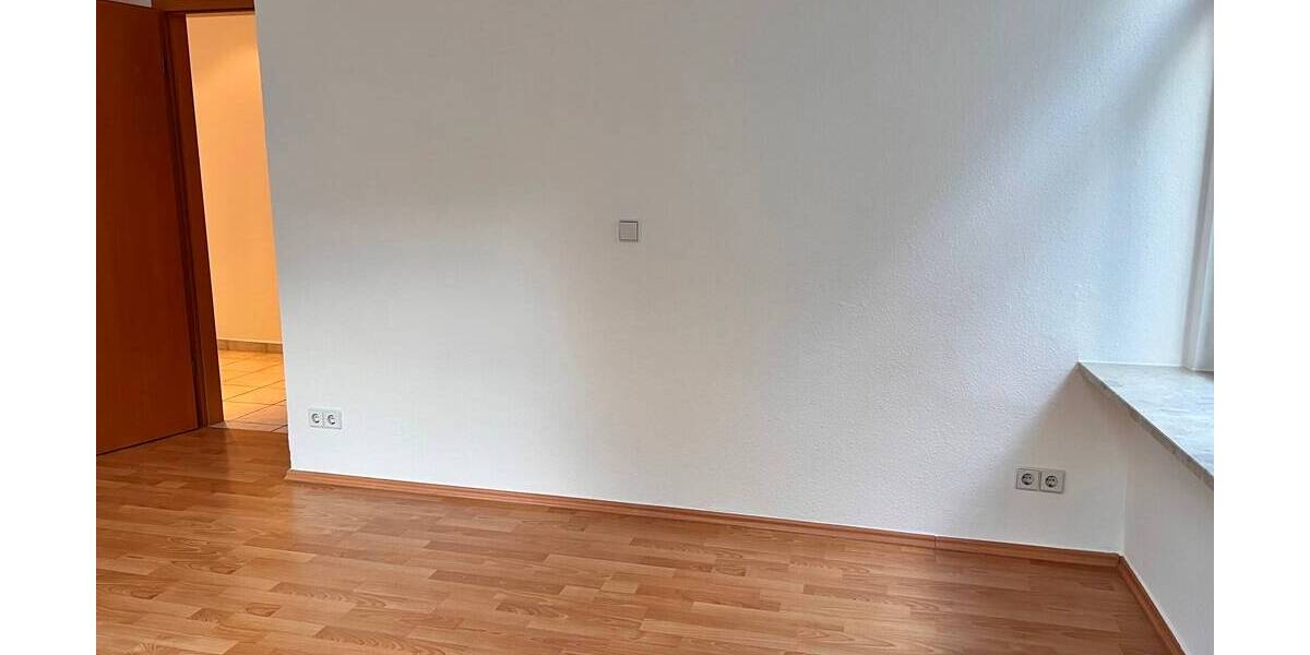 Etagenwohnung Plauen Stadtmitte - 3 Zimmer, 78 m&sup2;, 400&euro; | Angebot:26657190