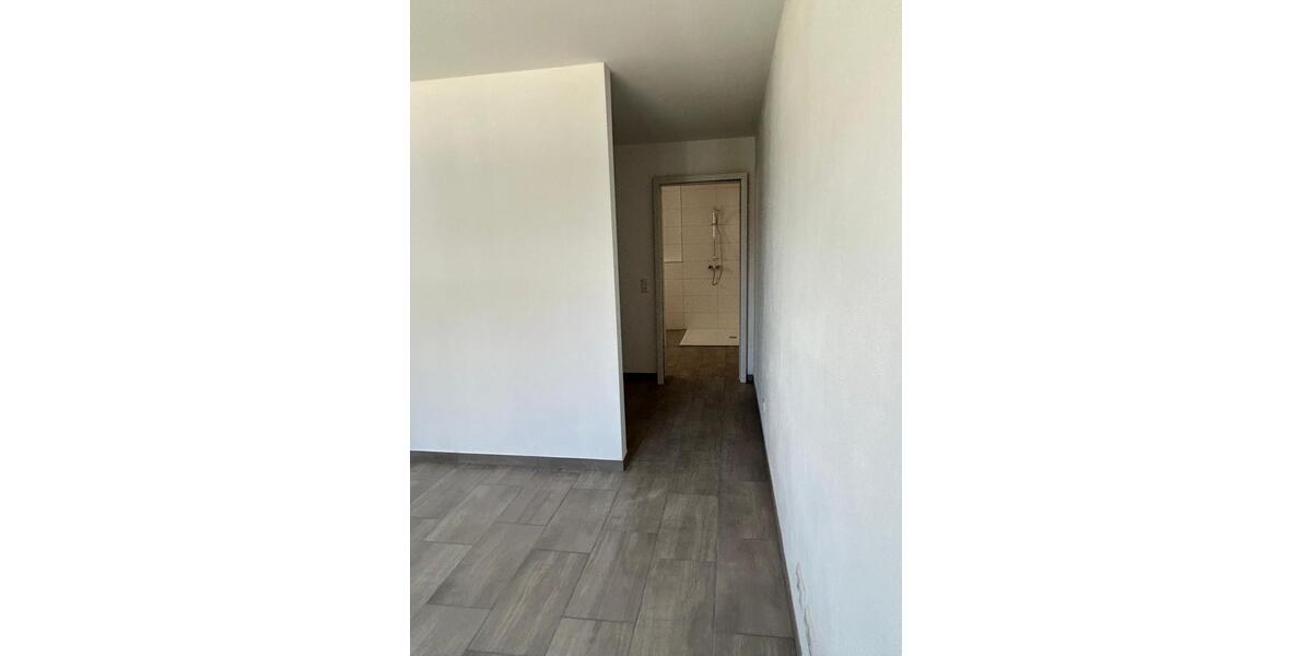 Erdgeschoßwohnung Nittendorf - 2.5 Zimmer, 64 m&sup2;, 950&euro; | Angebot:26603753