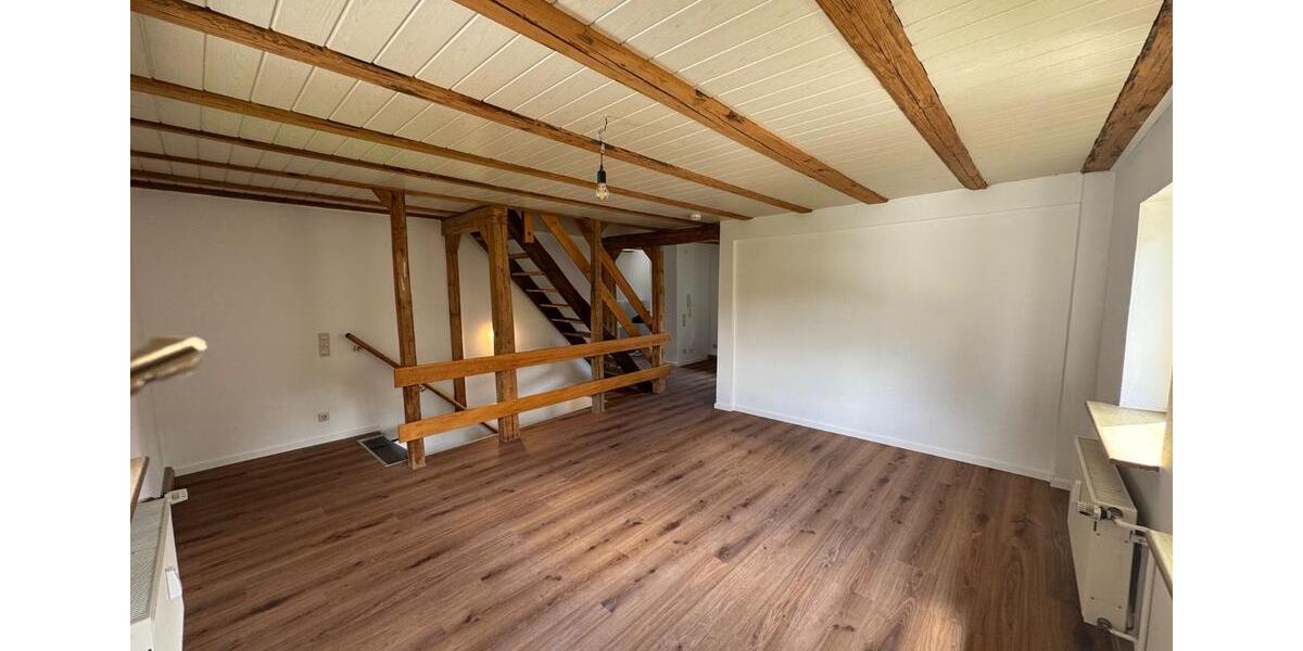 Etagenwohnung Burbach - 4 Zimmer, 106 m&sup2;, 950&euro; | Angebot:26610002