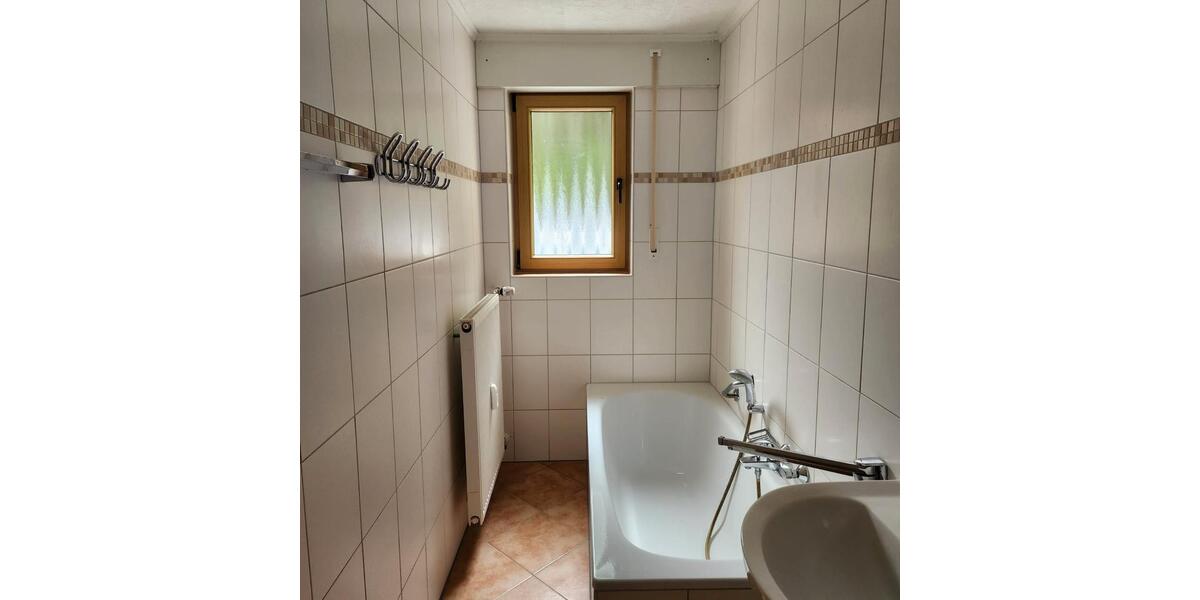Etagenwohnung Mömbris - 4 Zimmer, 94 m&sup2;, 725&euro; | Angebot:26579879