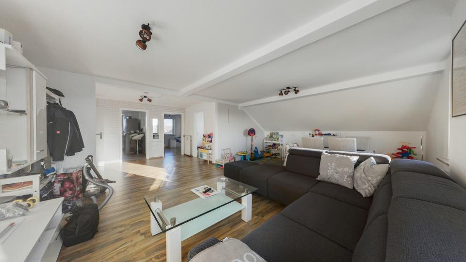 Dachgeschoßwohnung Rüthen - 2 Zimmer, 72 m&sup2;, 450&euro; | Angebot:24864408