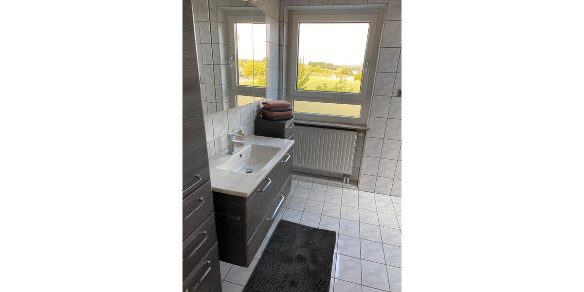 Wohnen auf Zeit Dittelbrunn - 3.5 Zimmer, 89 m&sup2;, 25&euro; | Angebot:19509456