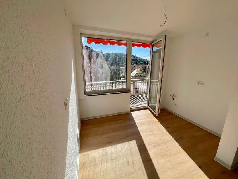 Citynahe 4-Zimmerwohnung mit Balkon!