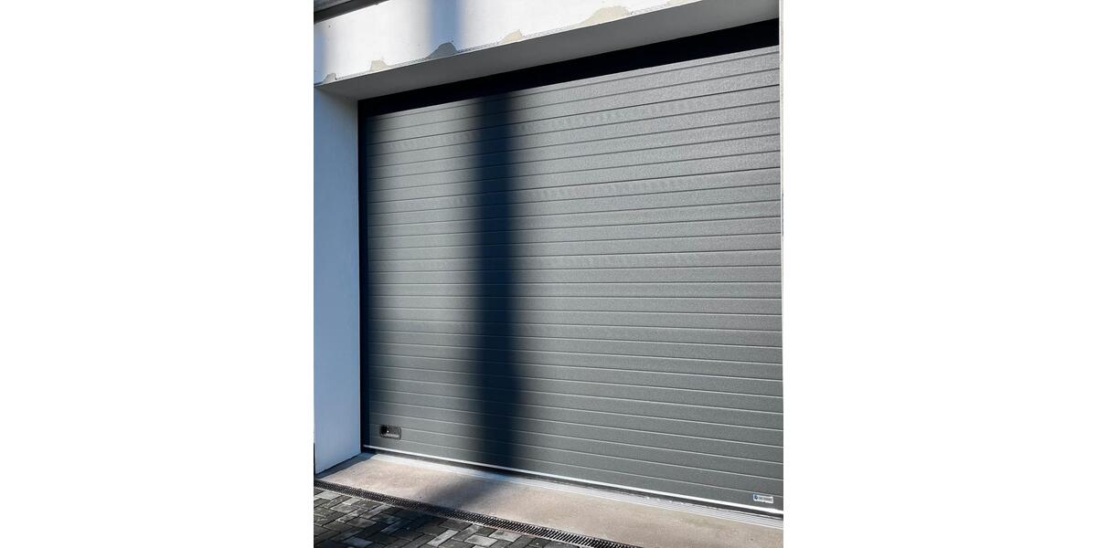 ATTRAKTIVE GEWERBEHALLE MIT AUSSTELLUNGSFLÄCHE zimmer