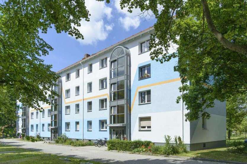 Wohnung zum Mieten in Hoyerswerda 319 € 60.24 m²
