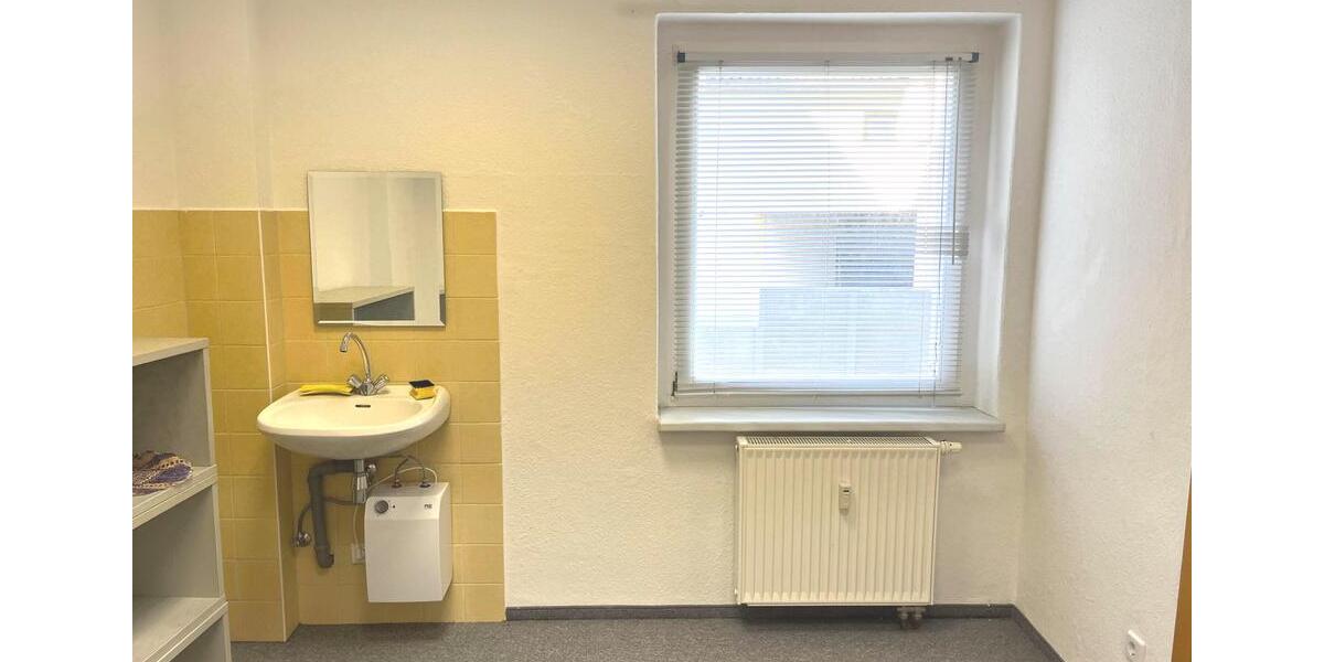 Gewerberäume in zentraler Lage zimmer