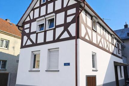 Haus Biebertal - 4 Zimmer, 106 m&sup2;, 1.360&euro; | Angebot:26660366
