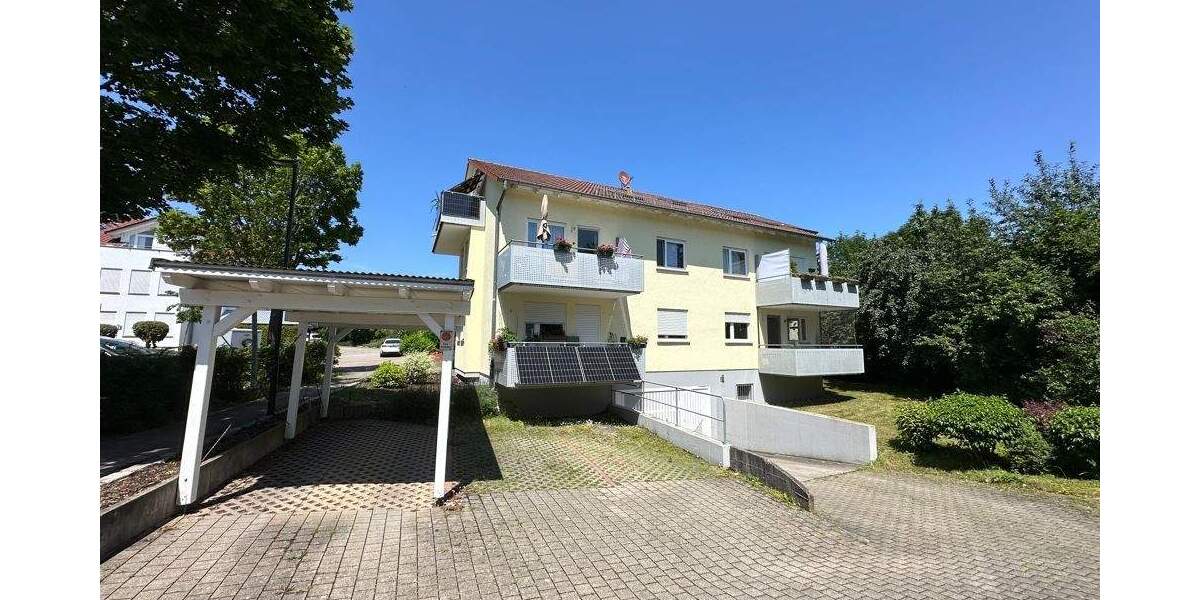 Schöne 2-Zimmer-Dachgeschoss-Wohnung mit Einbauküche 2 zimmer