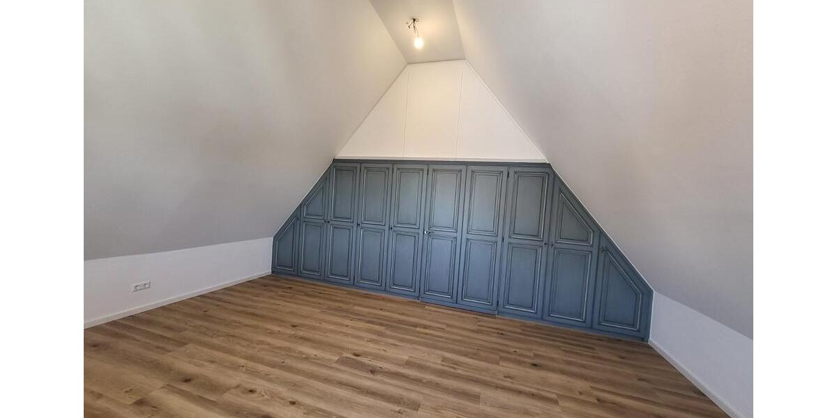Schöne Penthouse-Wohnung mit großer Terrasse in der Innenstadt von Aalen zu vermieten 2.5 zimmer