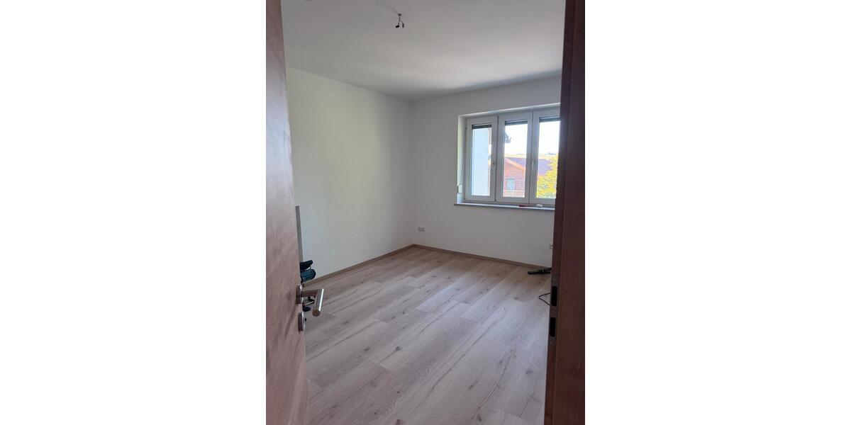 Etagenwohnung Weng Hinzlbach - 4 Zimmer, 95 m&sup2;, 960&euro; | Angebot:26697934