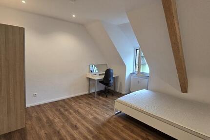 Möbliertes WG-Zimmer Zentral in Schönau zimmer