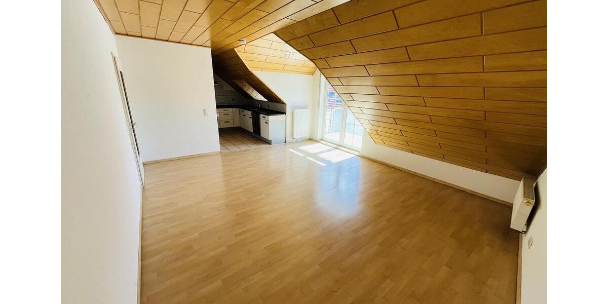 Dachgeschoßwohnung Bad Rappenau - 2.5 Zimmer, 67 m&sup2;, 950&euro; | Angebot:25960105