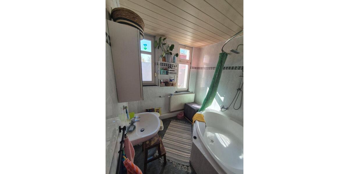 Etagenwohnung Weimar - 4 Zimmer, 93 m&sup2;, 930&euro; | Angebot:26266888