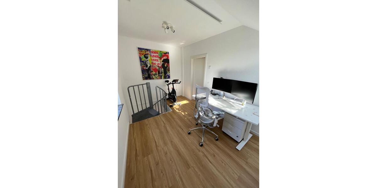 Wohnen auf Zeit Düsseldorf Pempelfort - 2.5 Zimmer, 67 m&sup2;, 1.250&euro; | Angebot:26517761