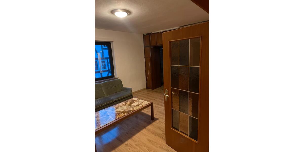 Einfamilienhaus Siegen Eiserfeld - 2 Zimmer, 85 m&sup2;, 1.100&euro; | Angebot:25268700