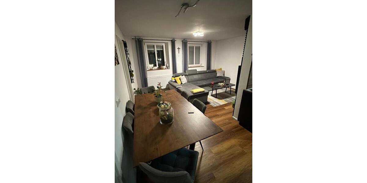 Etagenwohnung Geiselhöring - 3 Zimmer, 65 m&sup2;, 900&euro; | Angebot:25648870