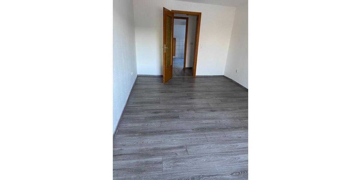 Dachgeschoßwohnung Lüdenscheid - 4 Zimmer, 420&euro; | Angebot:23693160