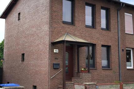 112qm Doppelhaushälfte zum 01.03.26 nahe Tremser Teich 4 zimmer