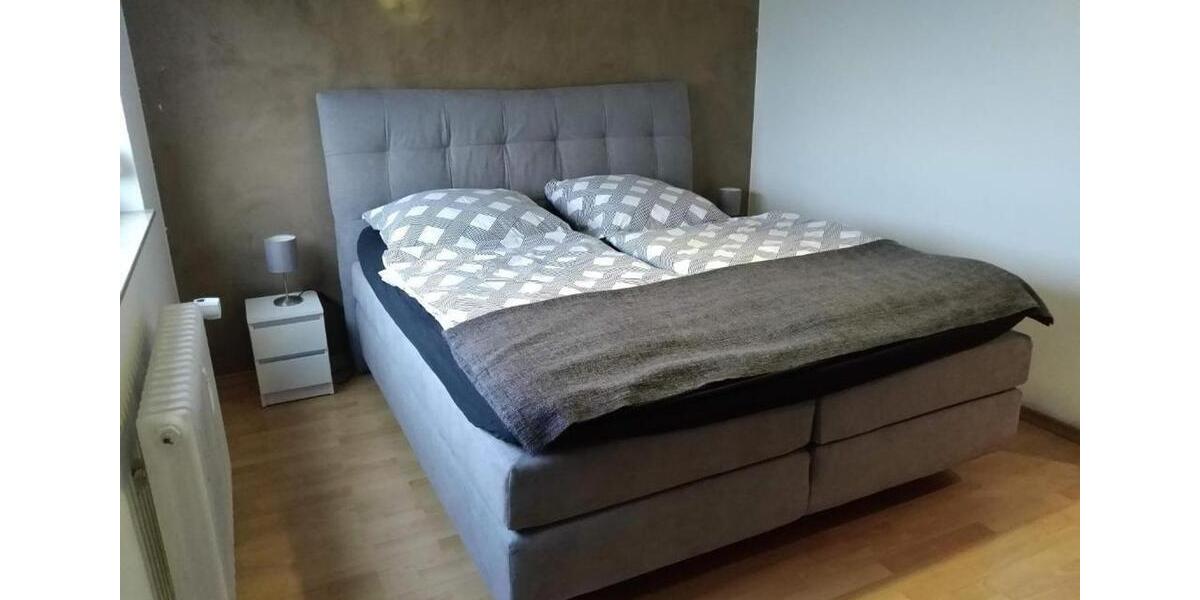 Dachgeschoßwohnung Hamburg Altstadt - 3 Zimmer, 90 m&sup2;, 1.800&euro; | Angebot:26050612