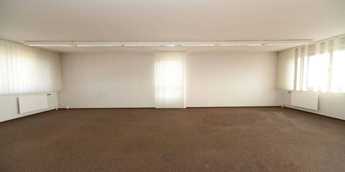 Gewerbeobjekt Berlin Marzahn - 1 Zimmer, 67 m&sup2;, 864&euro; | Angebot:26162830