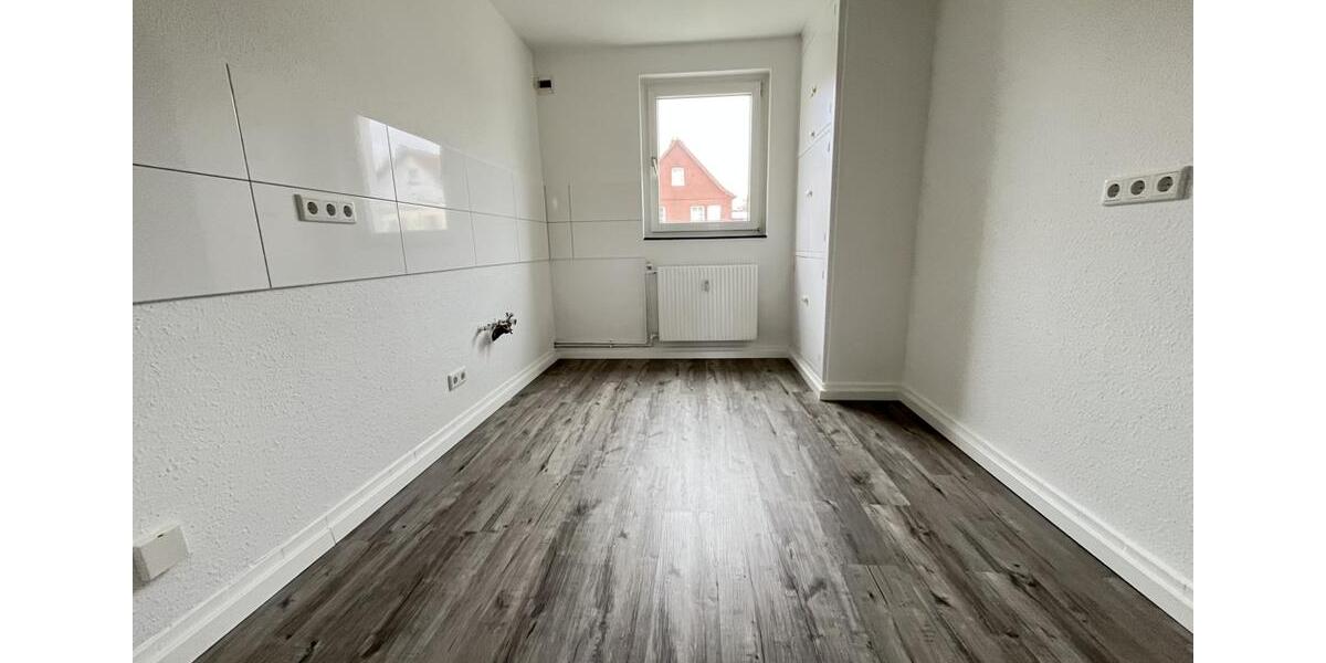 Etagenwohnung Uslar - 3 Zimmer, 83 m&sup2;, 440&euro; | Angebot:25979176