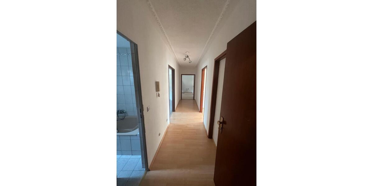 Etagenwohnung Völklingen - 5 Zimmer, 110 m&sup2;, 500&euro; | Angebot:25722968
