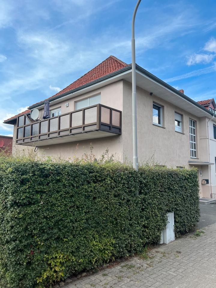 3-Zimmer-Wohnung mit Balkon und Carport
