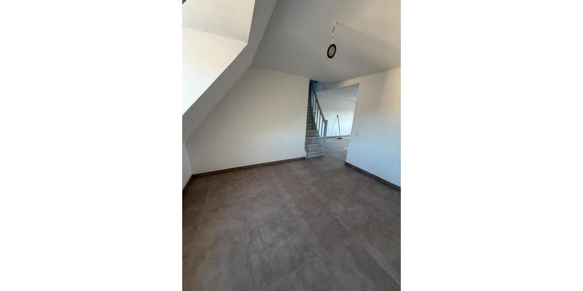 Dachgeschoßwohnung Jülich - 1 Zimmer, 64 m&sup2;, 840&euro; | Angebot:26695805