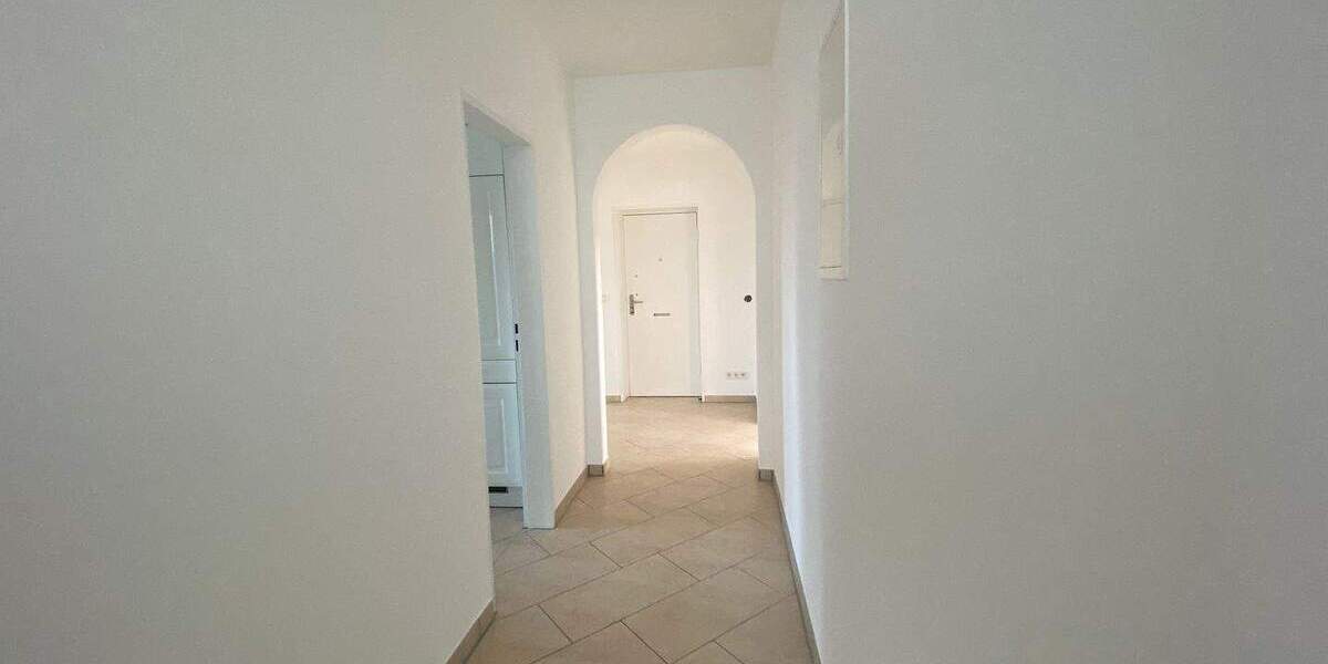 Etagenwohnung Coburg - 3 Zimmer, 92 m&sup2;, 690&euro; | Angebot:25697909