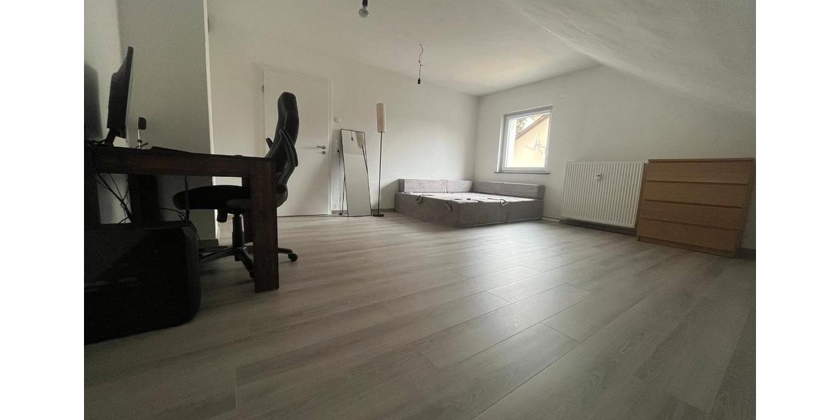 Dachgeschoßwohnung Zell (Mosel) - 1 Zimmer, 72 m&sup2;, 620&euro; | Angebot:25872319