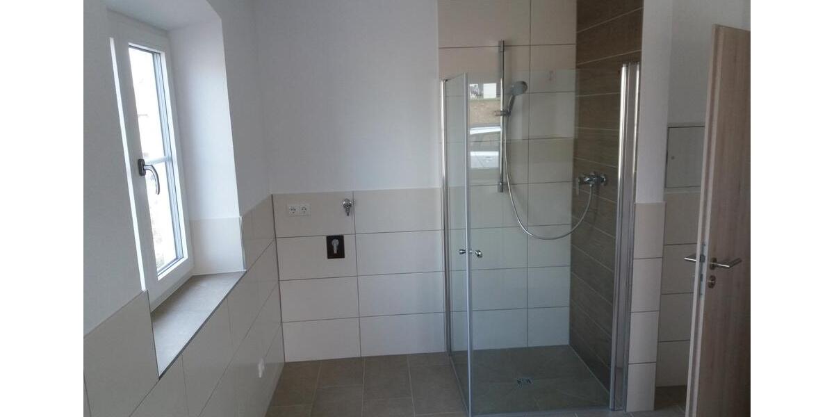 Etagenwohnung Schnaitsee - 3 Zimmer, 95 m&sup2;, 950&euro; | Angebot:26587906