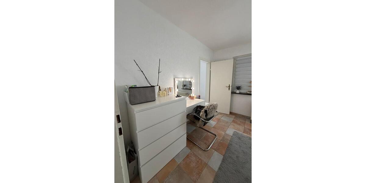 Etagenwohnung Kassel Harleshausen - 2 Zimmer, 45 m&sup2;, 480&euro; | Angebot:26227378