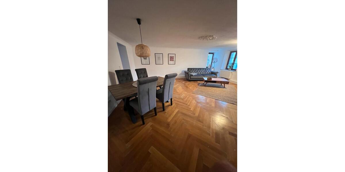 Etagenwohnung Schwandorf - 3 Zimmer, 96 m&sup2;, 1.050&euro; | Angebot:25305103