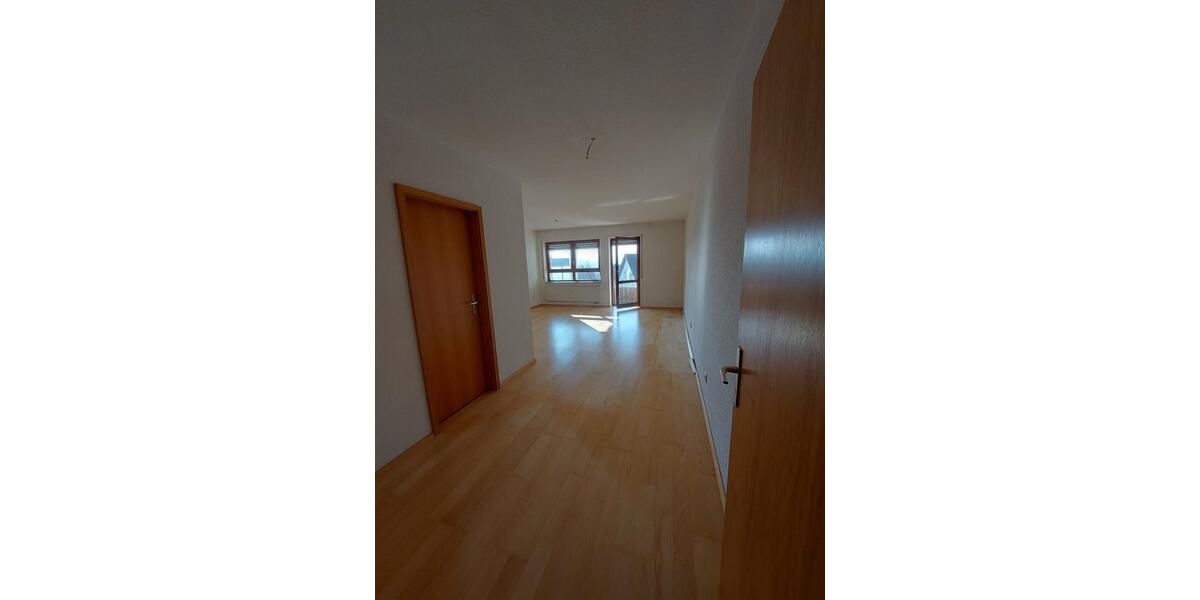 Erdgeschoßwohnung Ebersbach an der Fils - 3 Zimmer, 90 m&sup2;, 1.200&euro; | Angebot:25366445