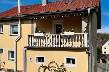 Haus Neuenstein - 6 Zimmer, 108 m&sup2;, 1.440&euro; | Angebot:26463064