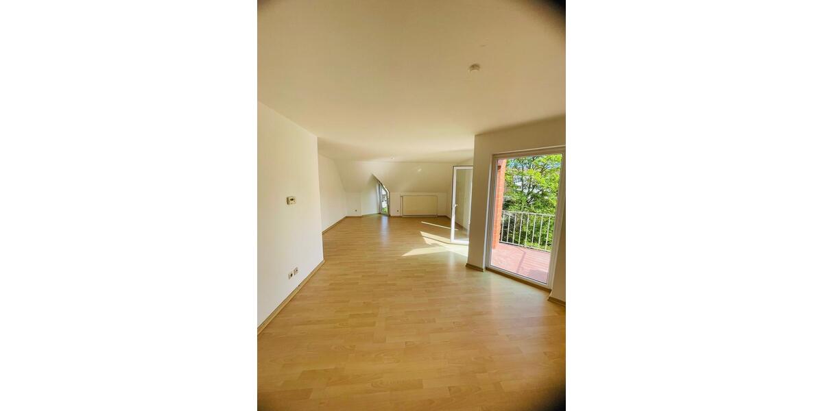 Dachgeschoßwohnung Celle Neustadt/Heese - 3 Zimmer, 77 m&sup2;, 850&euro; | Angebot:26470046