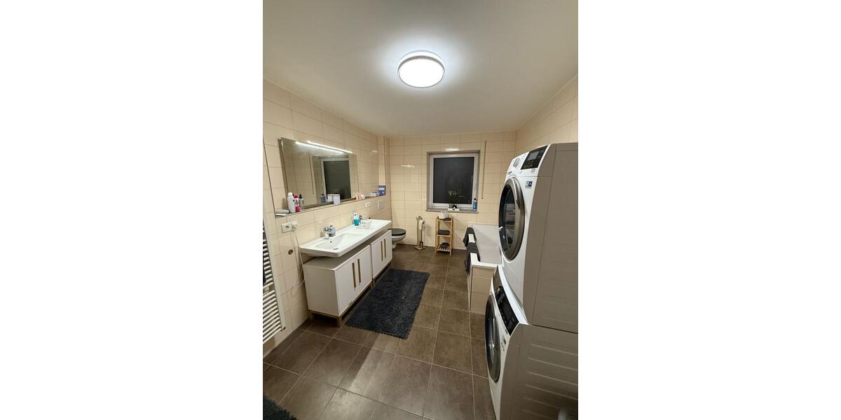 Etagenwohnung Reischach - 3 Zimmer, 90 m&sup2;, 750&euro; | Angebot:24851047