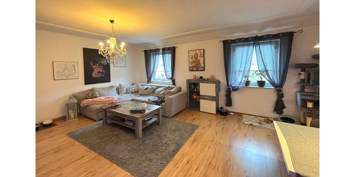 Dachgeschoßwohnung Lauta - 2 Zimmer, 62 m&sup2;, 375&euro; | Angebot:25256526