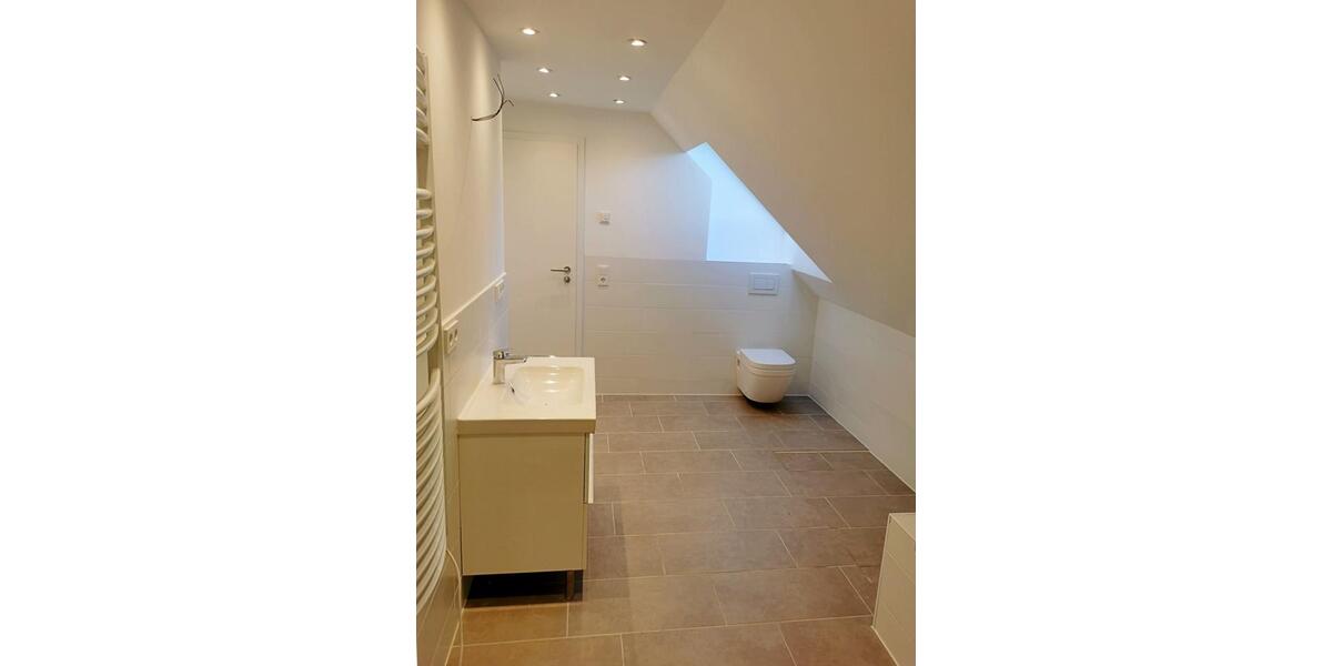 Dachgeschoßwohnung Böblingen Dagersheim - 3.5 Zimmer, 115 m&sup2;, 1.465&euro; | Angebot:24756229