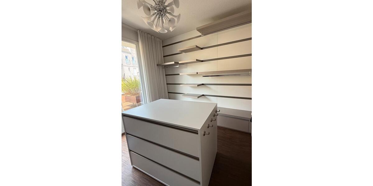 Einfamilienhaus Augsburg - 3 Zimmer, 121 m&sup2;, 2.400&euro; | Angebot:26394278