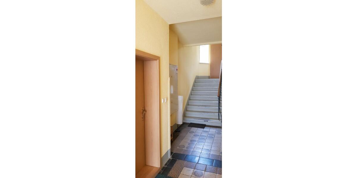 Dachgeschoßwohnung Plauen Altstadt - 1 Zimmer, 25 m&sup2;, 220&euro; | Angebot:26132618