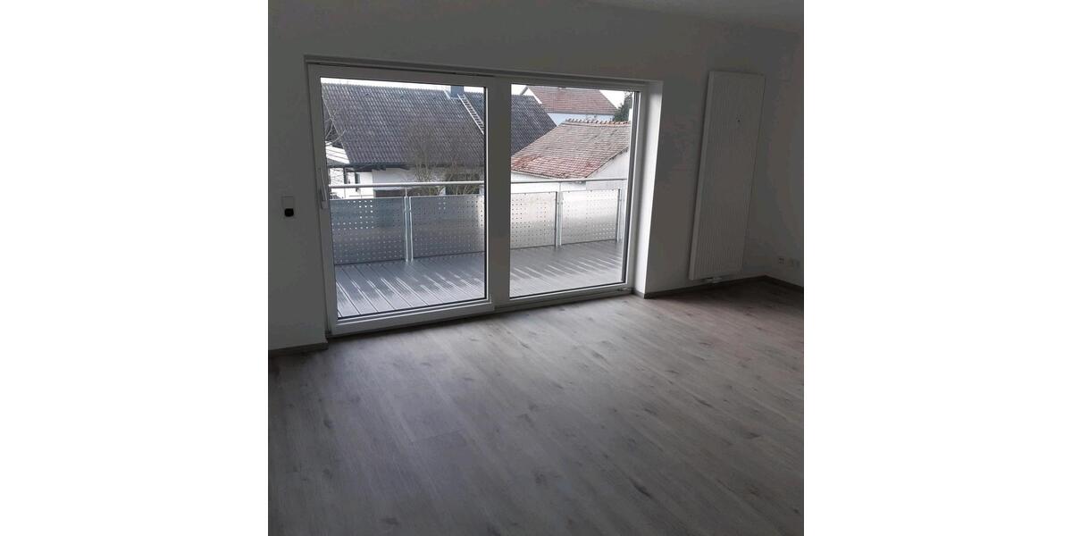 Etagenwohnung Lampertheim - 4 Zimmer, 160 m&sup2;, 1.600&euro; | Angebot:26425611
