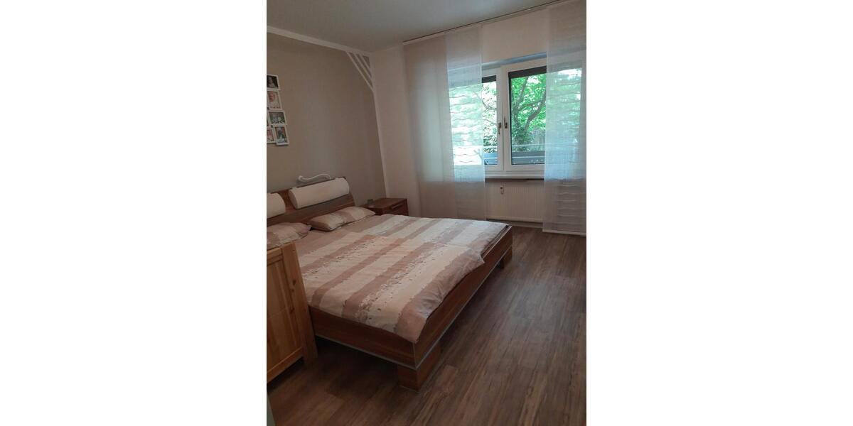 Erdgeschoßwohnung Heßdorf - 3 Zimmer, 120 m&sup2;, 1.250&euro; | Angebot:26396884