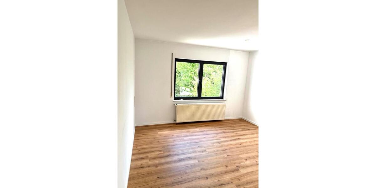 Terrassenwohnung Gerolstein - 2 Zimmer, 127 m&sup2;, 990&euro; | Angebot:26676349