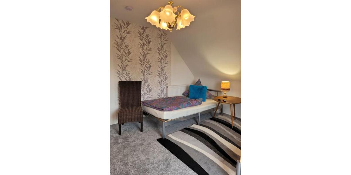 WG-ZIMMER frei neue 3erWG gem.KücheBad direkte Busverbindung 3 zimmer