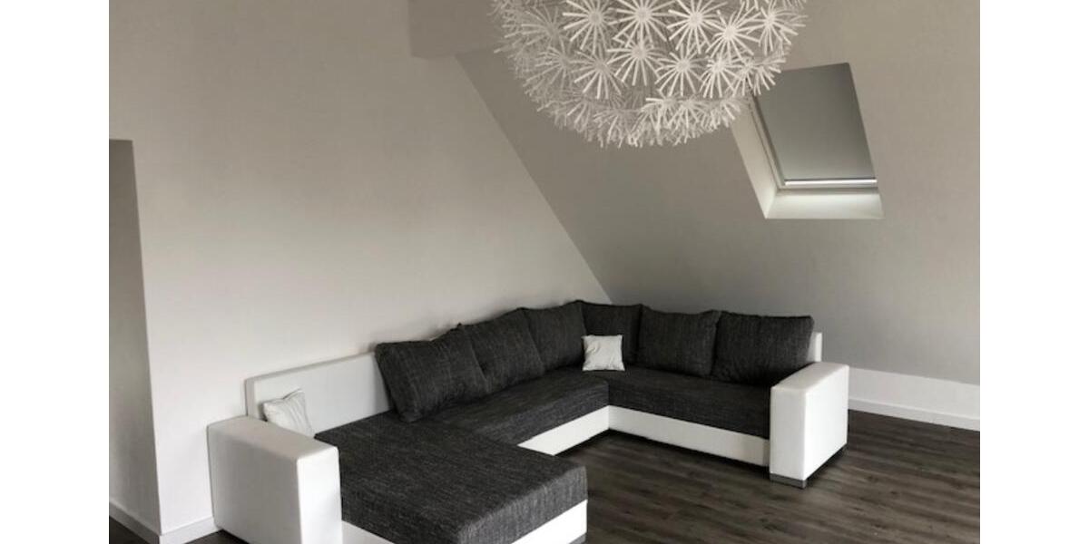 Dachgeschoßwohnung Friedrichsdorf - 3 Zimmer, 1.200&euro; | Angebot:24716538