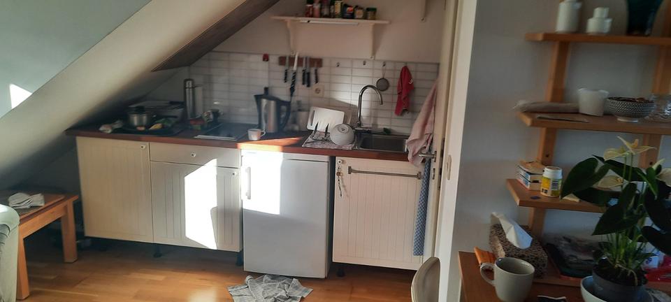 Dachgeschoßwohnung Frankfurt am Main Eschersheim - 1 Zimmer, 33 m&sup2;, 700&euro; | Angebot:25899313